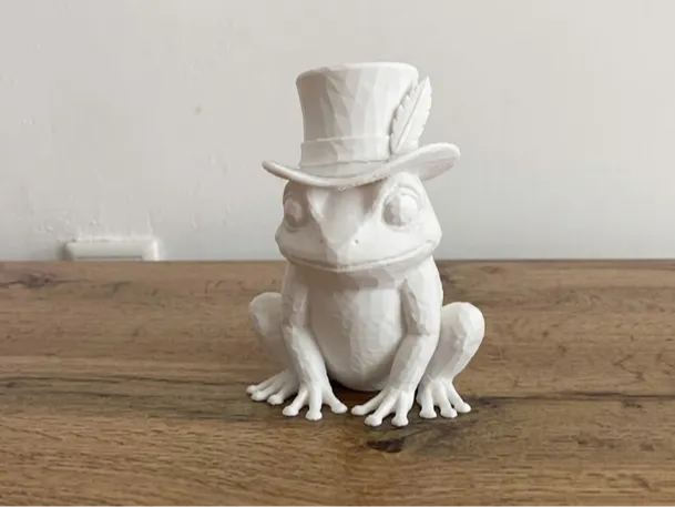Frog in a Hat - Cute Decorative Figurine
