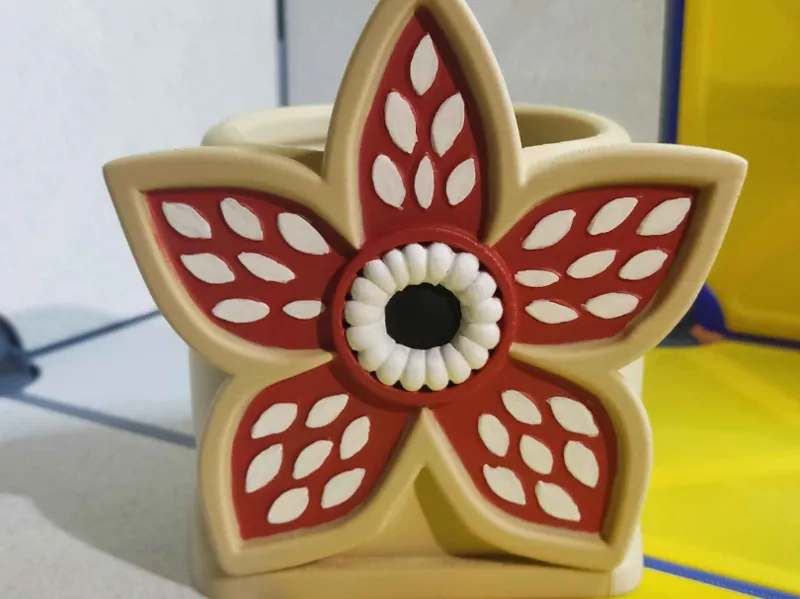 Demoflower - Pen Holder / Pot planter