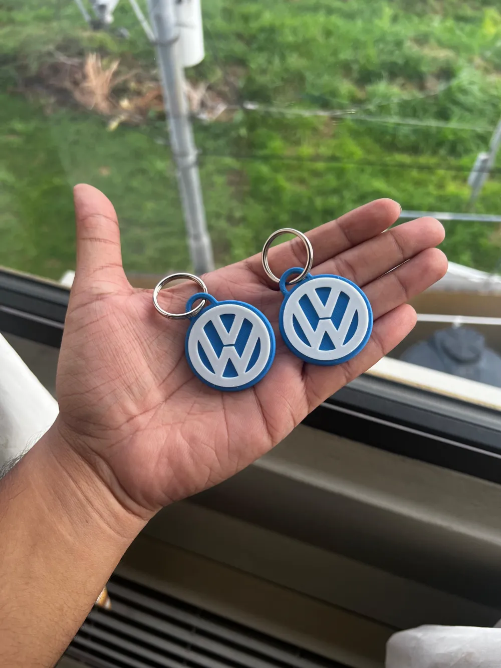 Volkswagen Keychain by 3D Printing Home MakerWorld