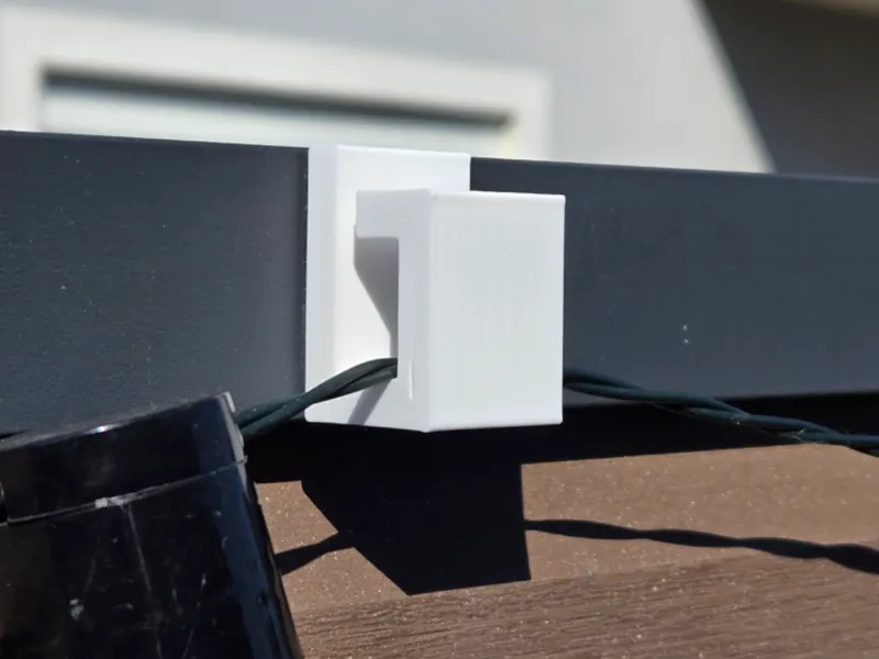 Solar / Christmas Lights cable holder / fixer