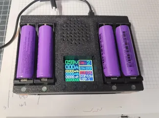 Cover for 18650 LiPo Analyzer / Charger with LCD