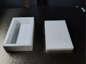 small box with magnetic lid