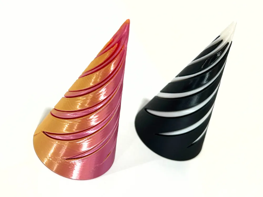 Objeto manipulable: Spiral Fidget Cone. Referencia del modelo original.