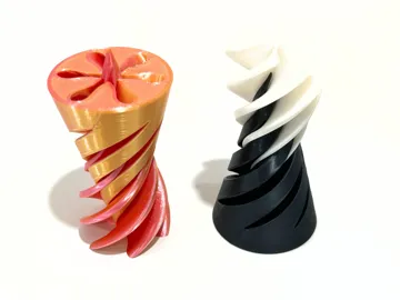 Objeto manipulable: Spiral Fidget Cone — vista de referencia 4