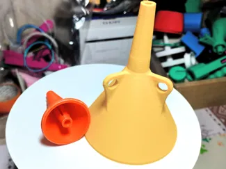 Embudo para Pasar Líquidos de botellas y Frascos