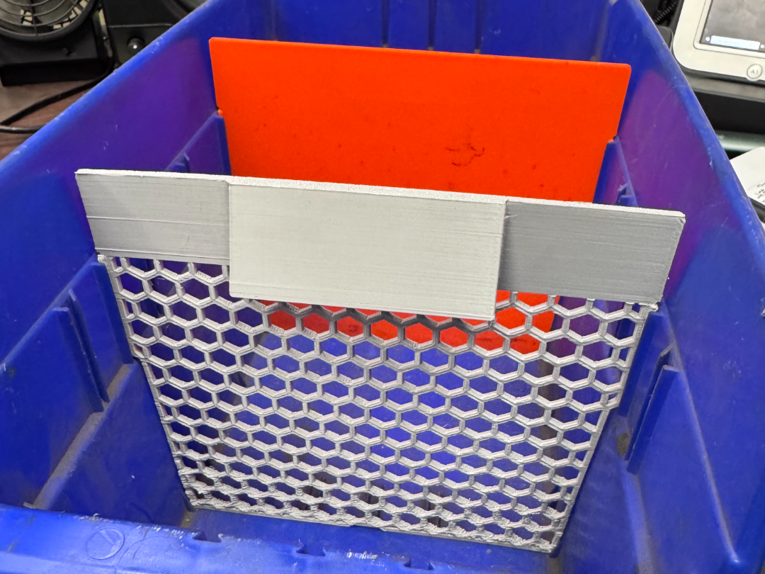 Lewis Bins DVSB6-6 Bin Divider with Label