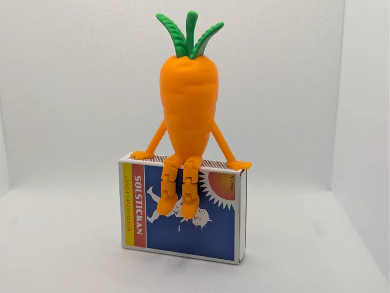 Sitting Carrot – Flexi Figure