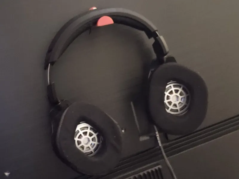 Headset mount for Rear tv bracket mount