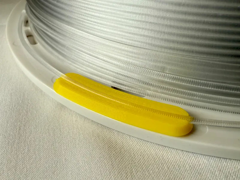 Press-in filament clip for Fiberlogy 750g spools