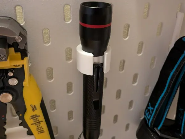 Support de lampe torche pour panneau Skadis