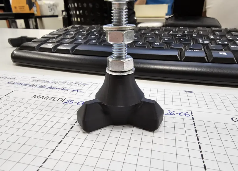 VITE M8 KNOB SCREW NUT