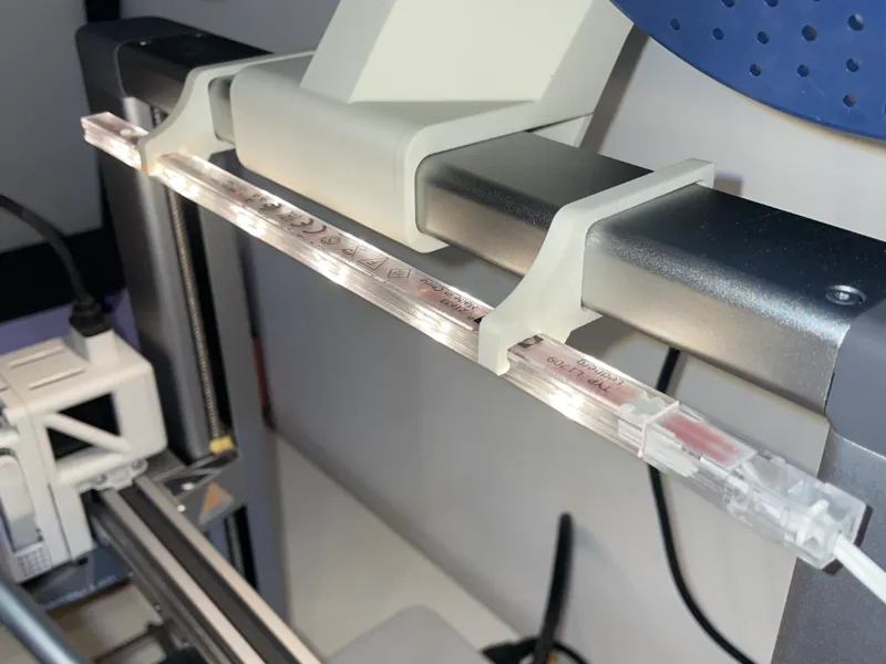 Ledberg light printer clips