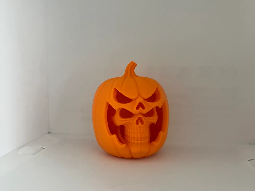 Halloween pumpkin with skull inside by Future 3D MakerWorld: Download ...