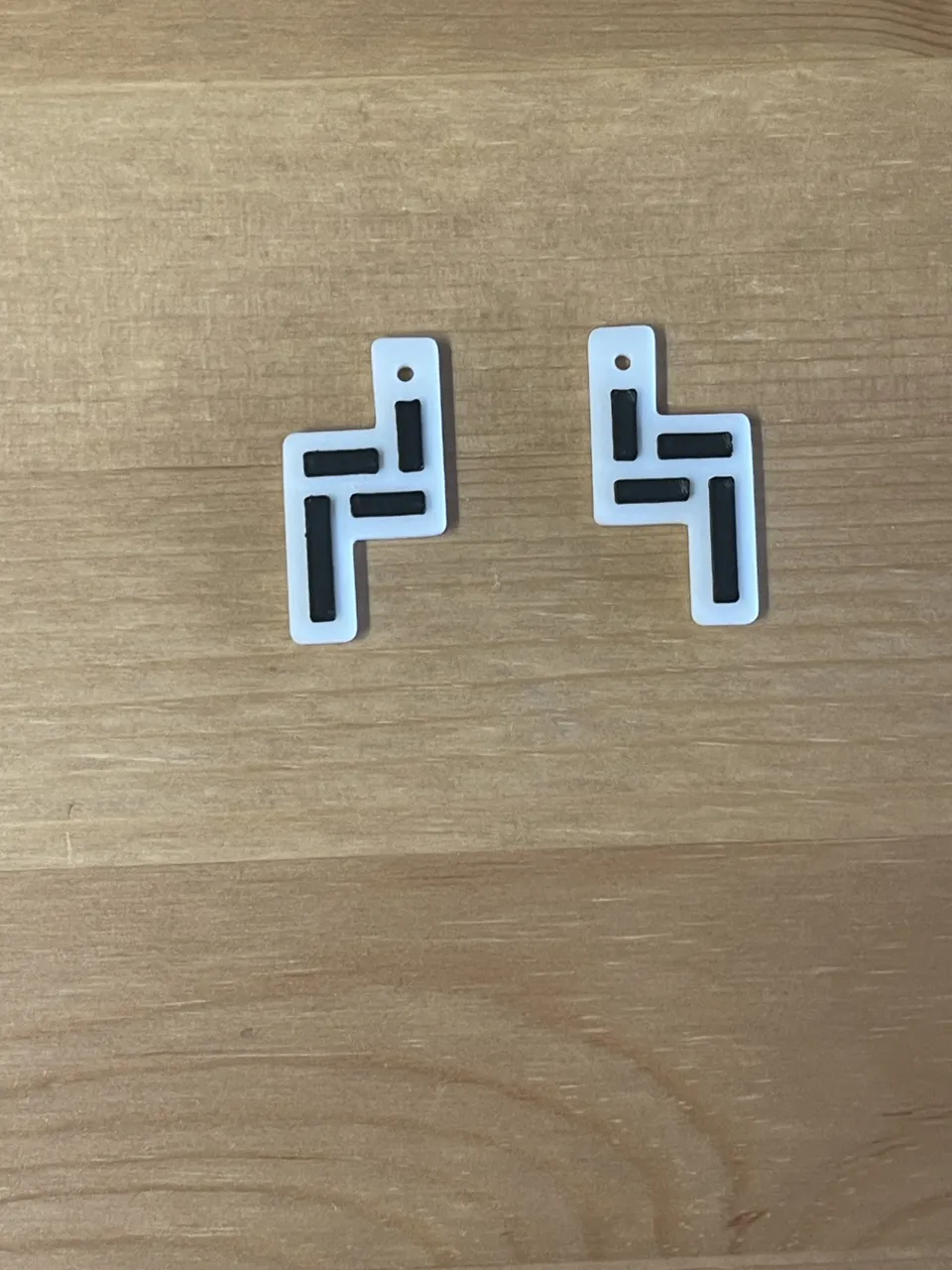 earrings view 2