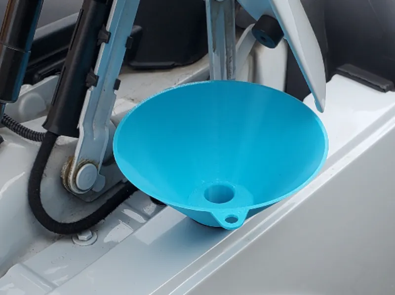 Audi TT Trichter für Waschwasser