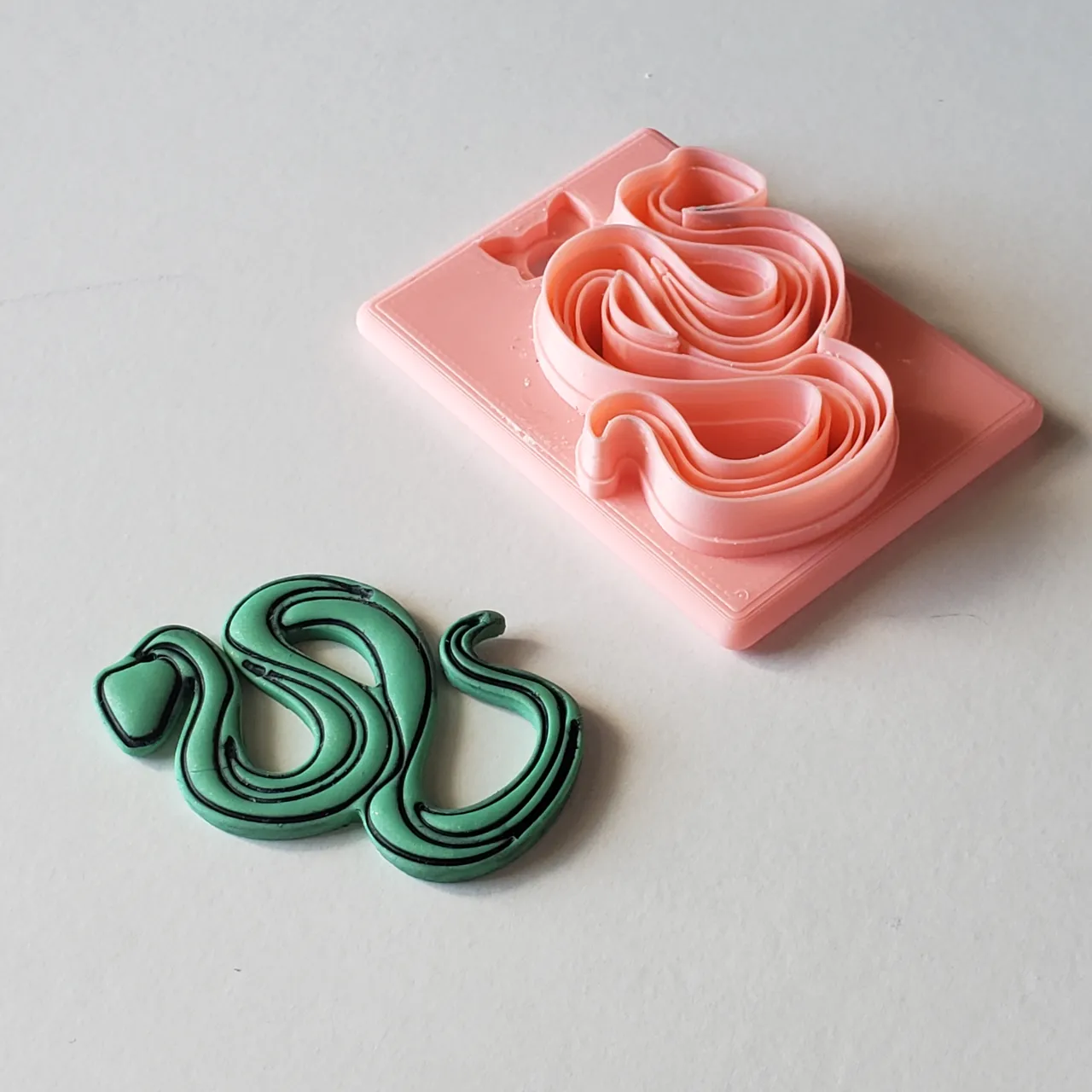 Artsy Ribbon Snake Polymer Clay Earring Cutter view 4