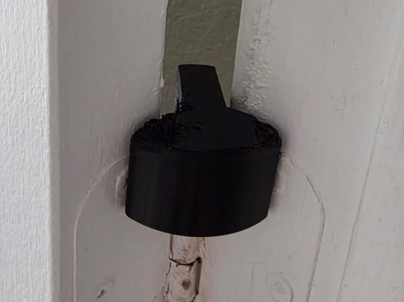Hinge Door Stop (Heavy-Duty • 100% Infill)