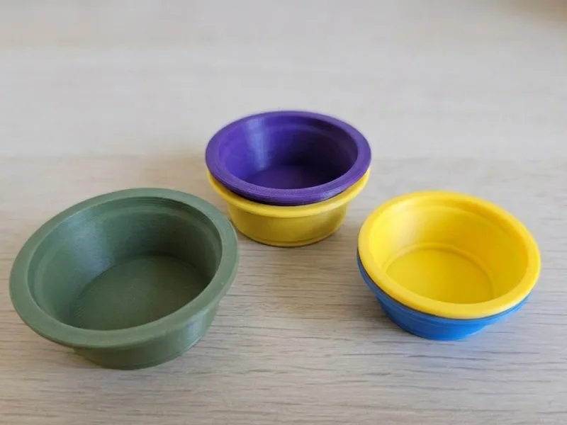 Pangea style feed bowls Large and small