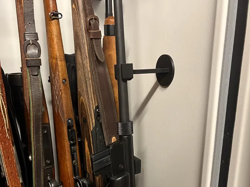 Magnetic & Screw Mounted Rifle Holder
