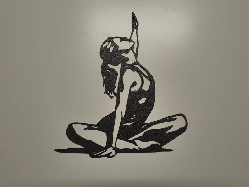 Silueta de Mujer en Pose de Meditación - wall art