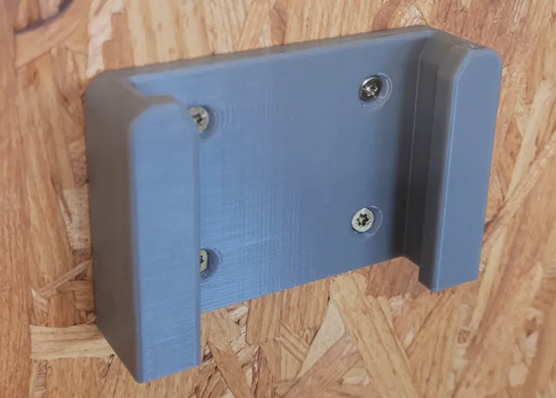 Makita 18V Wall Mount