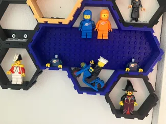 Minifigures wall stand