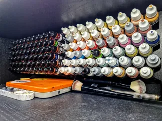 PaintHive: modular rack for paint dropper bottles