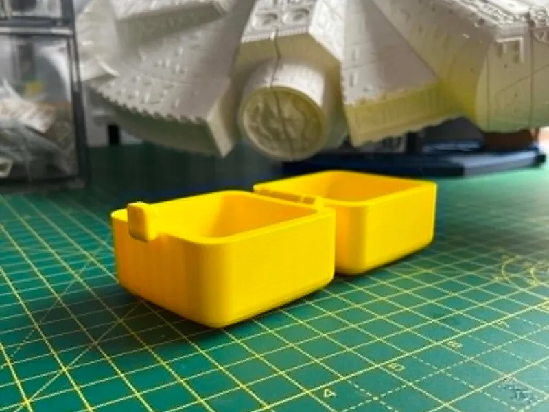 Simple hinge box with locking tab - Free 3D Print Model - MakerWorld