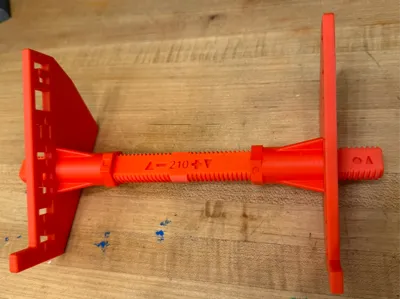 Adjustable Width Desktop Gear Stand