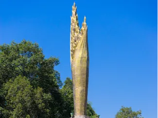 tượng đài bông lúa An Giang