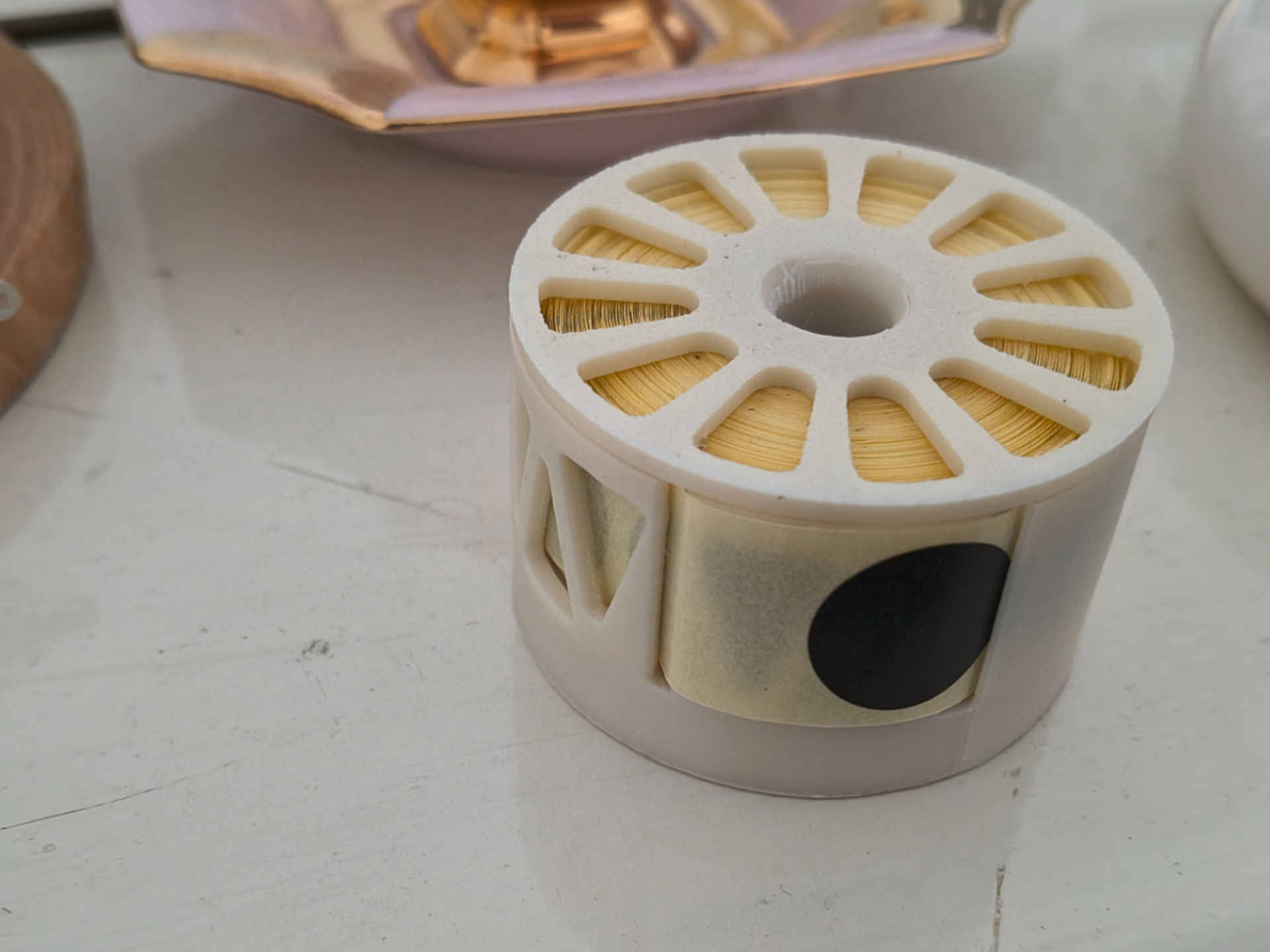 IPSC sticker dispenser 