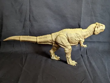 Tapa o cubierta: Jointed Giganotosaurus — vista de referencia 3