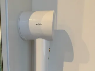 Magnetic hairdryer mount (Mova)