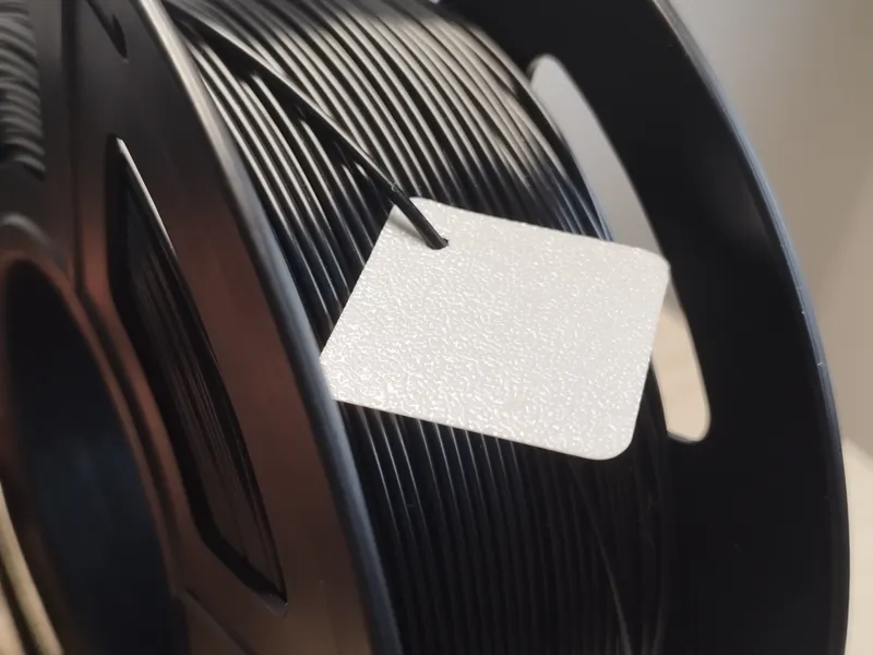 Anti tangling for spool
