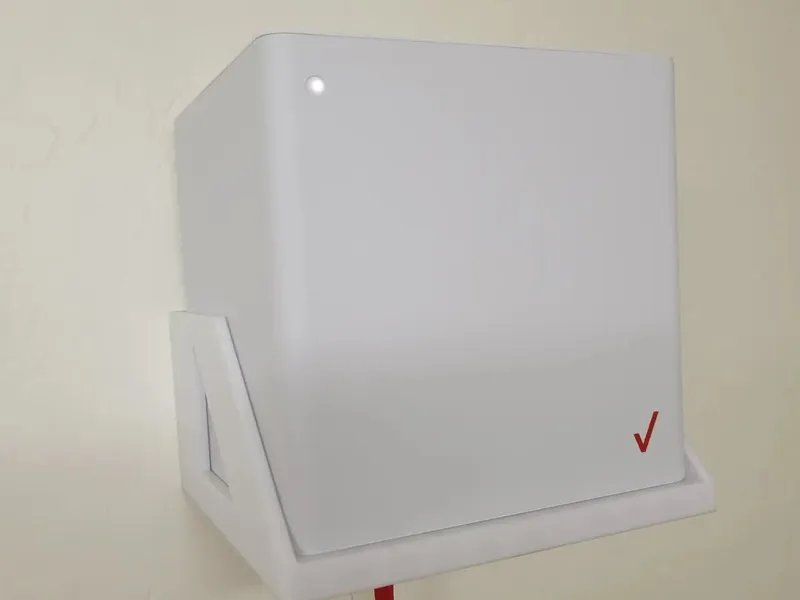 Verizon 5G Internet Gateway wall mount