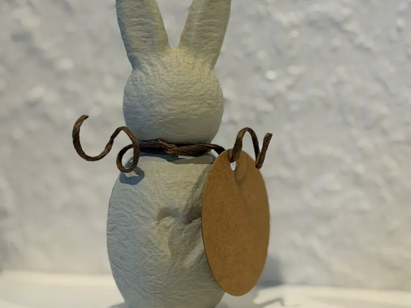 Osterhase mit Herz als Dekoration/Geschenk