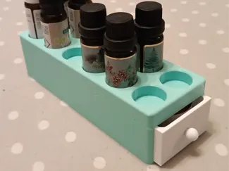 Essential oil organizer