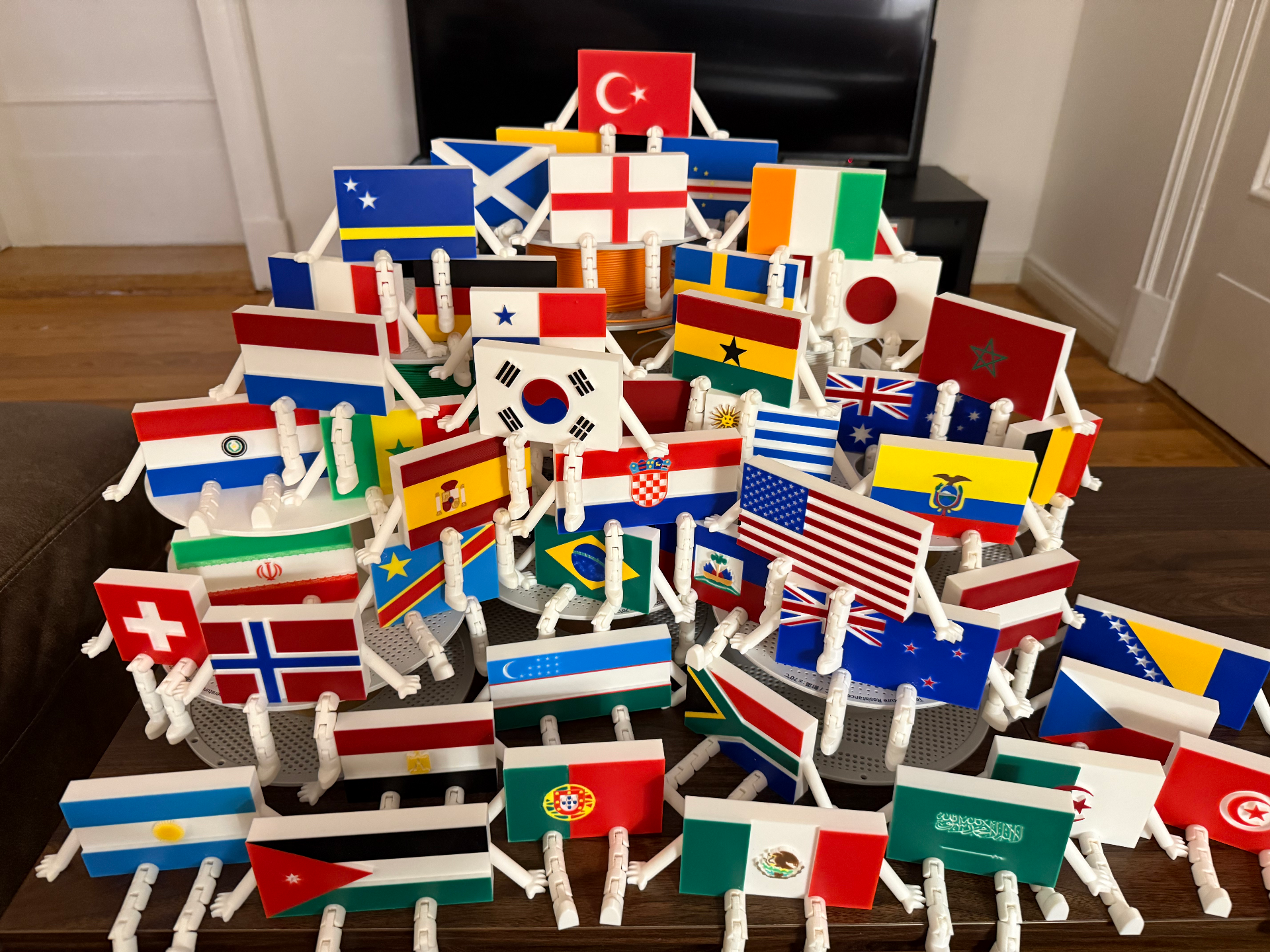 WM 2026 Flaggen mit Wackelbeinen