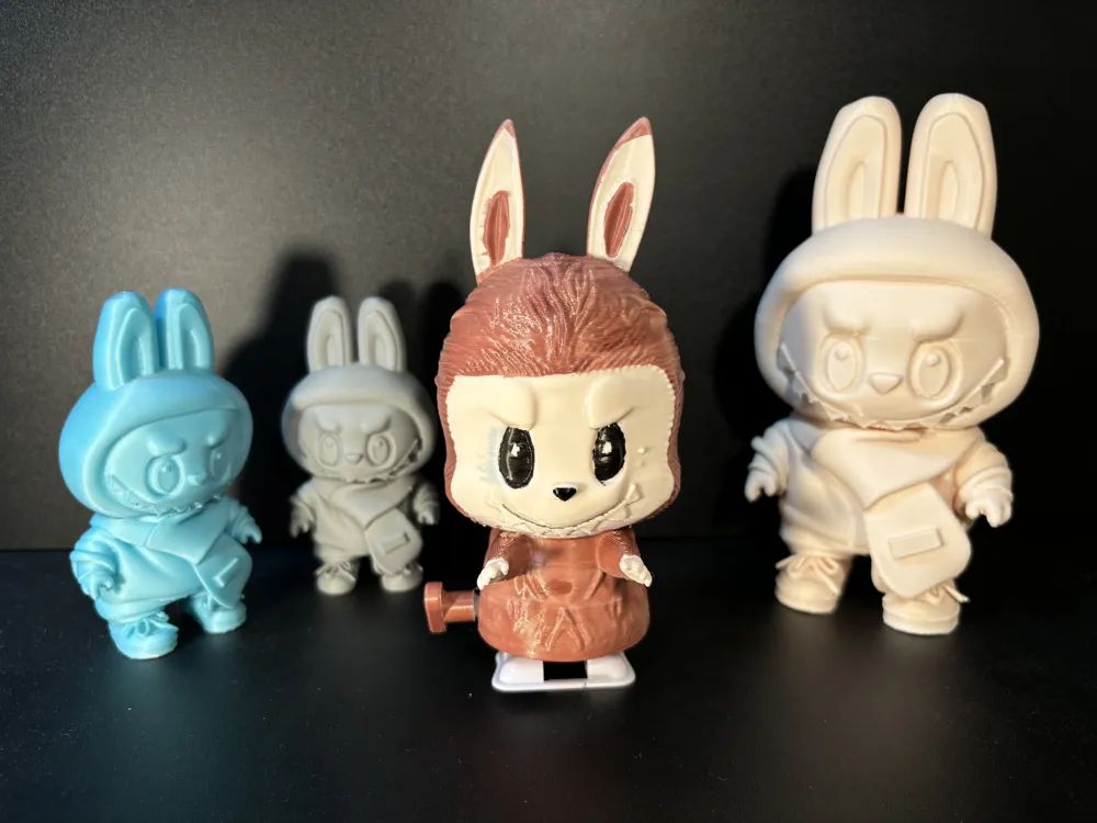 Pop Mart's self-propelled Labubu with freckles, compatible with