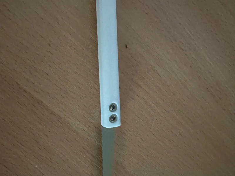 Handle blade