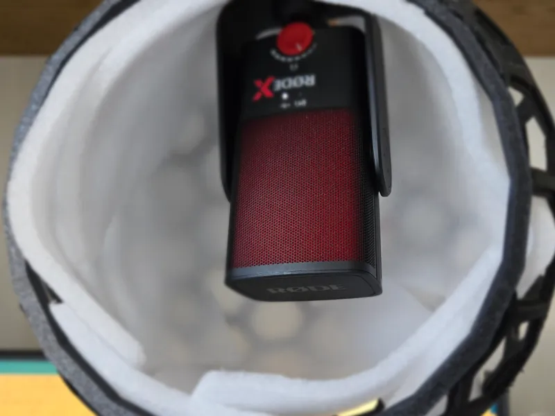 Microphone soundproof ball for voice recording