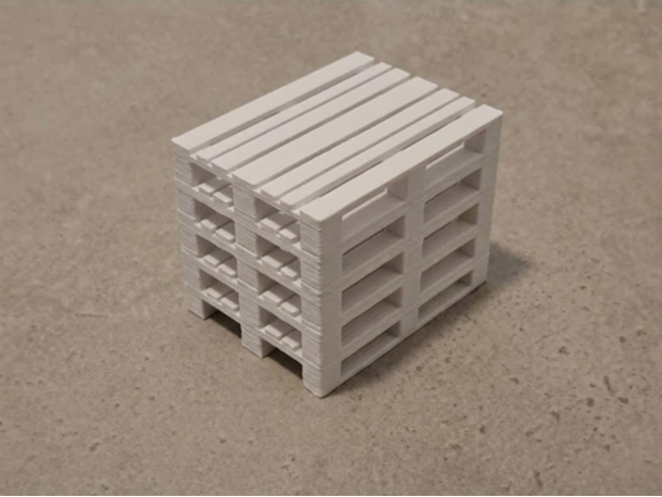 Stack of 5 Pallets