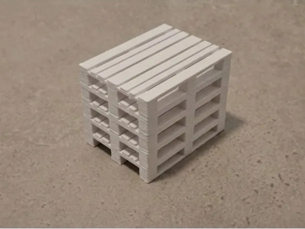 Stack of 5 Pallets