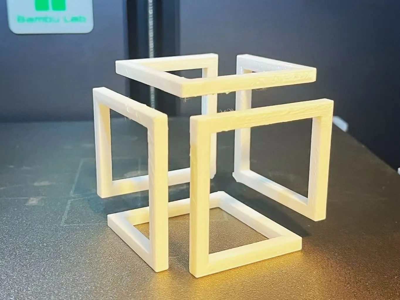 Miniatura 1 do modelo 3D 无限魔方 一体成型无支撑