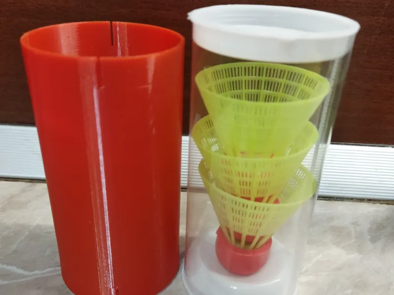 Speedminton shuttlecock container