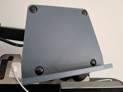 Vesa support for 10 inch tablet