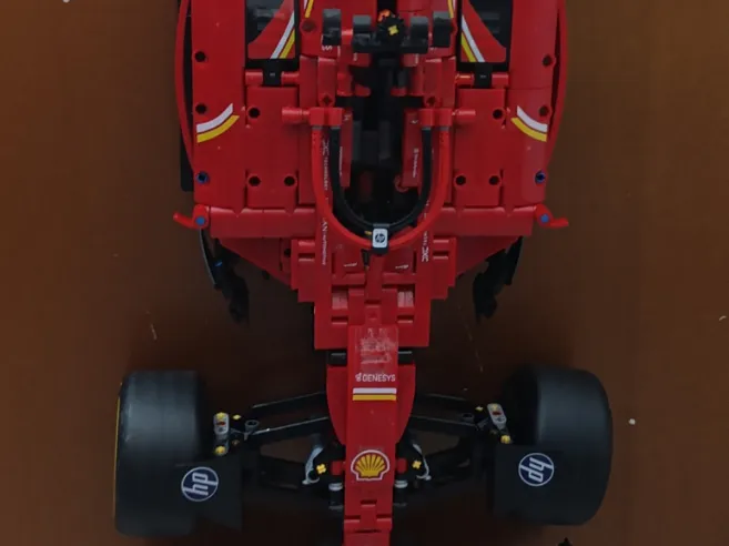 Brick Technic F1 Ferrari SF-24 Wall Mount #42207 