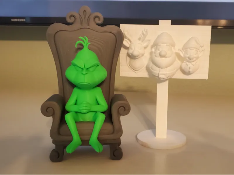 Grinch Throne