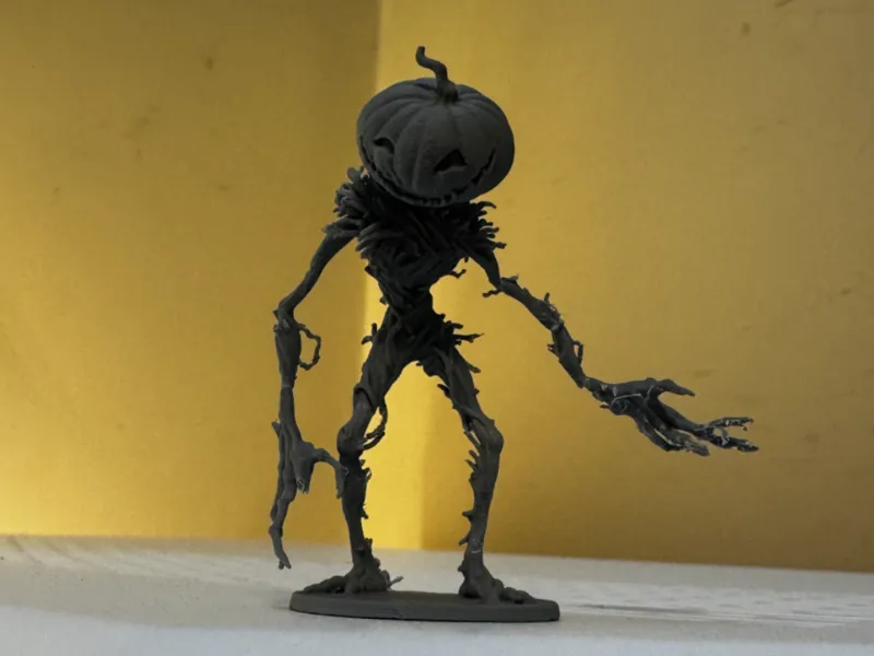 SCARECROW PUMPKING HEAD KING