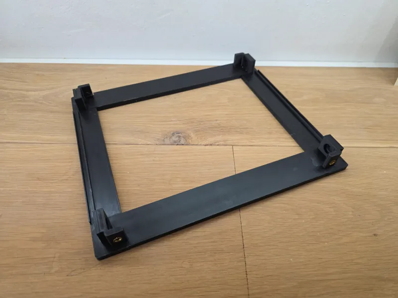 LabRax LowProfile Frame